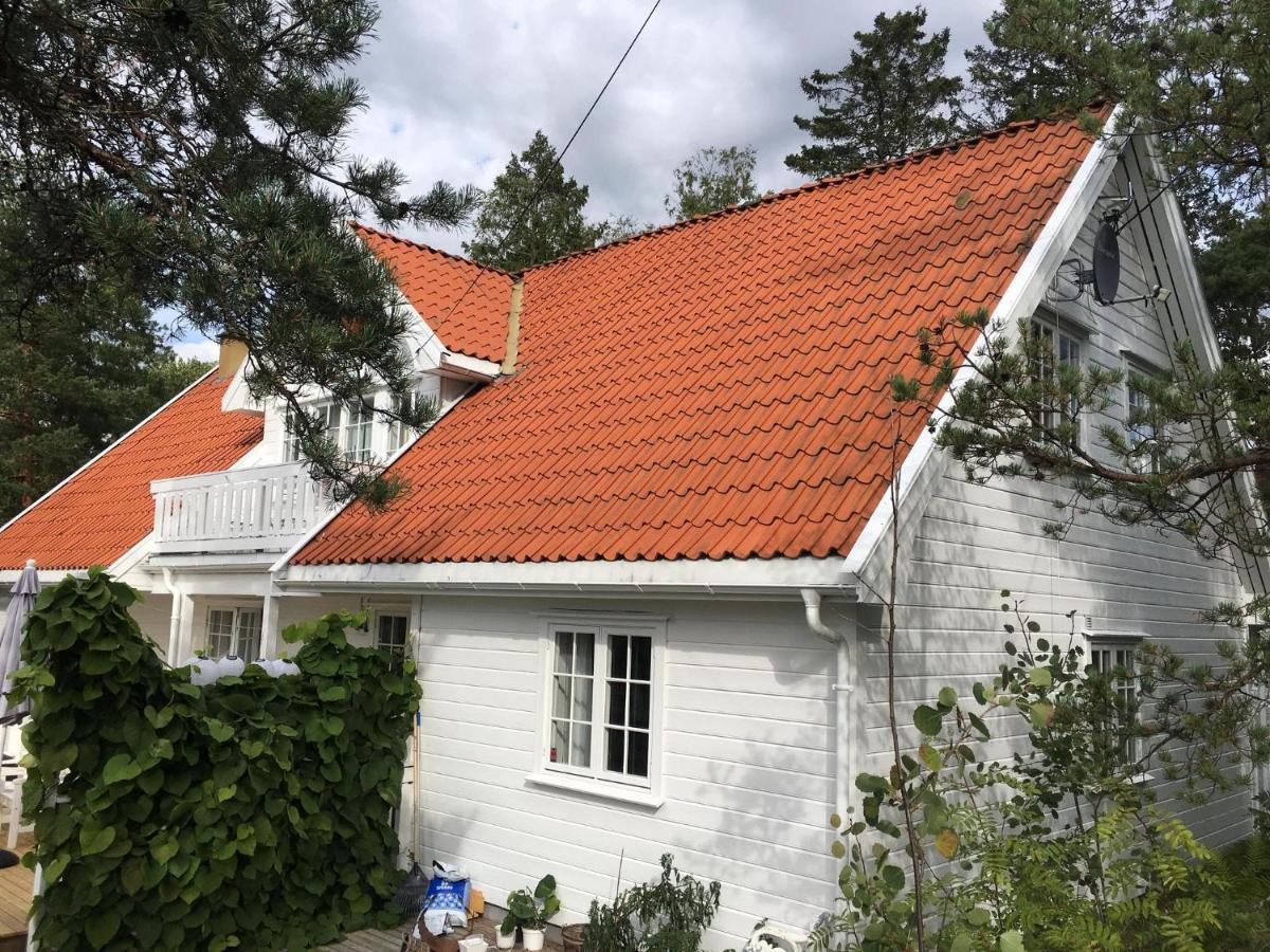 Leilighet I Sorlandshus I Son - Sjoutsikt - Naer Son Spa Εξωτερικό φωτογραφία